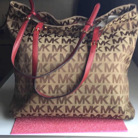 Michael kors bag - Picture 2 of 6